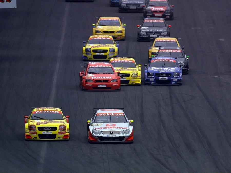  Mercedes-Benz CLK DTM 2005 года  (фото 14 из 58)